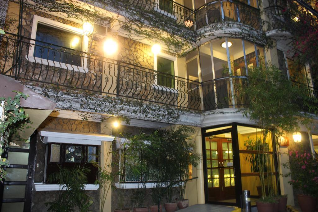 Saint Illian'S Inn Makati Makati City Exterior foto